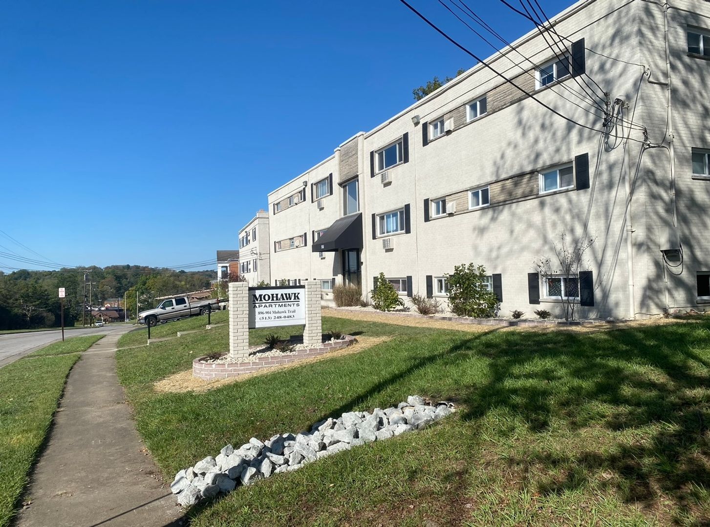 Milford Apartment: 904 Mohawk Trail