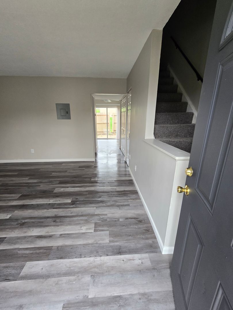 Erlanger Townhome: 3221 N. Talbot Ave.