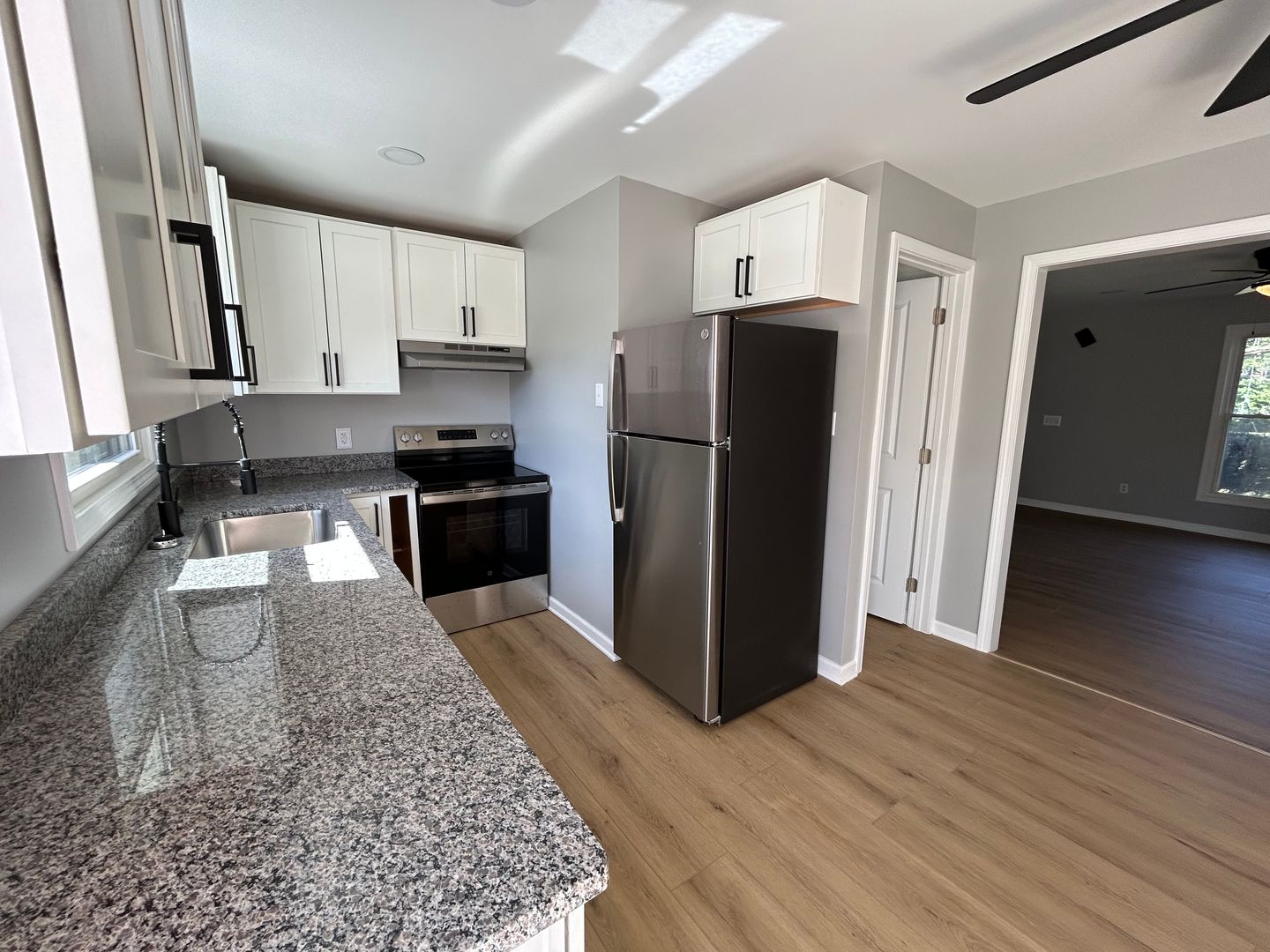 Radford Apartment: 600 5th Street