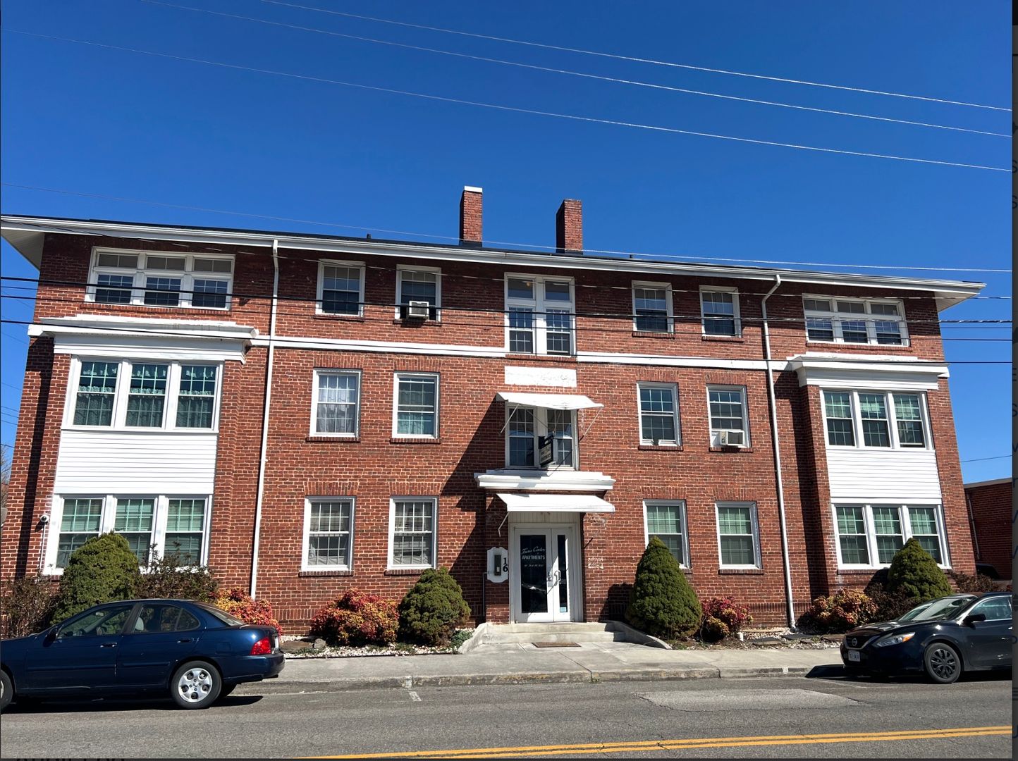 Pulaski Apartment: 16 3rd Street NW