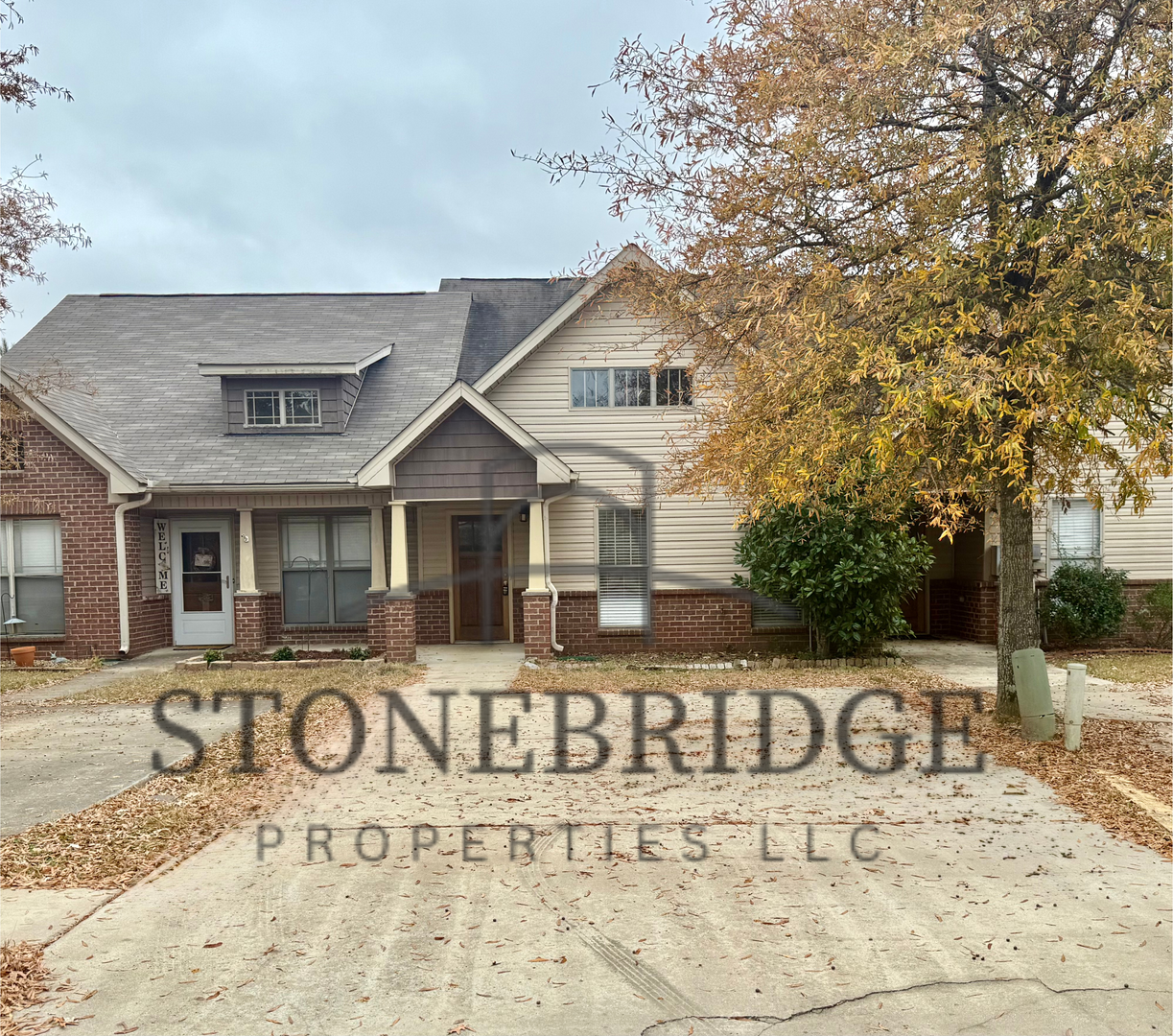 Calera House: 129 Danbury Lane