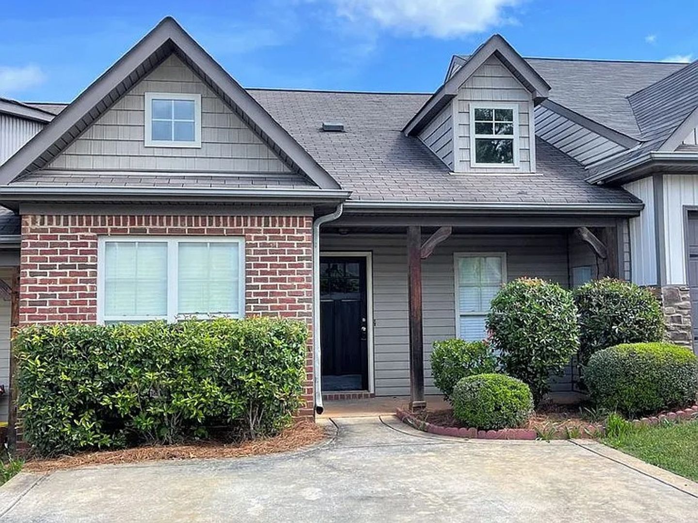 2 bed, 2 bath Townhome in Calera