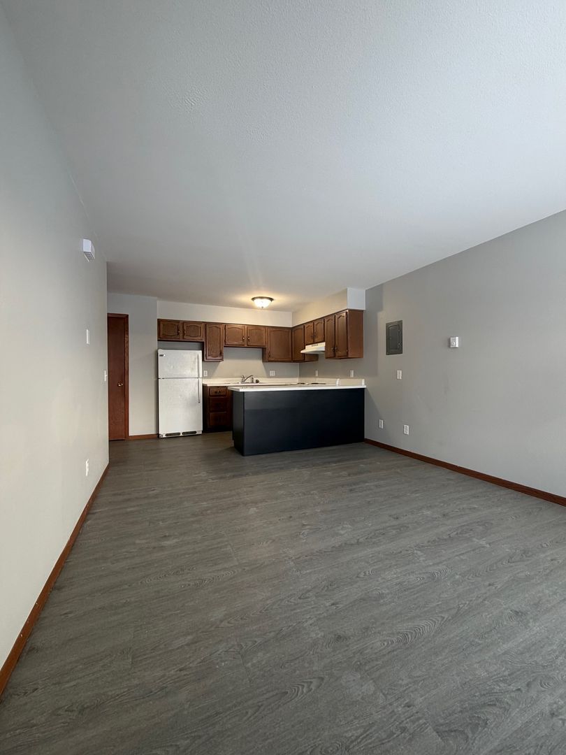 Fairchild Apartment: 126 N. Front St