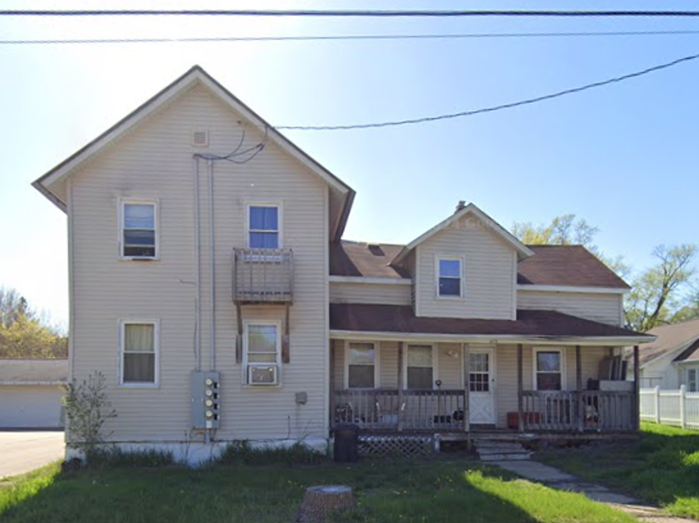 Black River Falls Apartment: 213 S 2nd Street