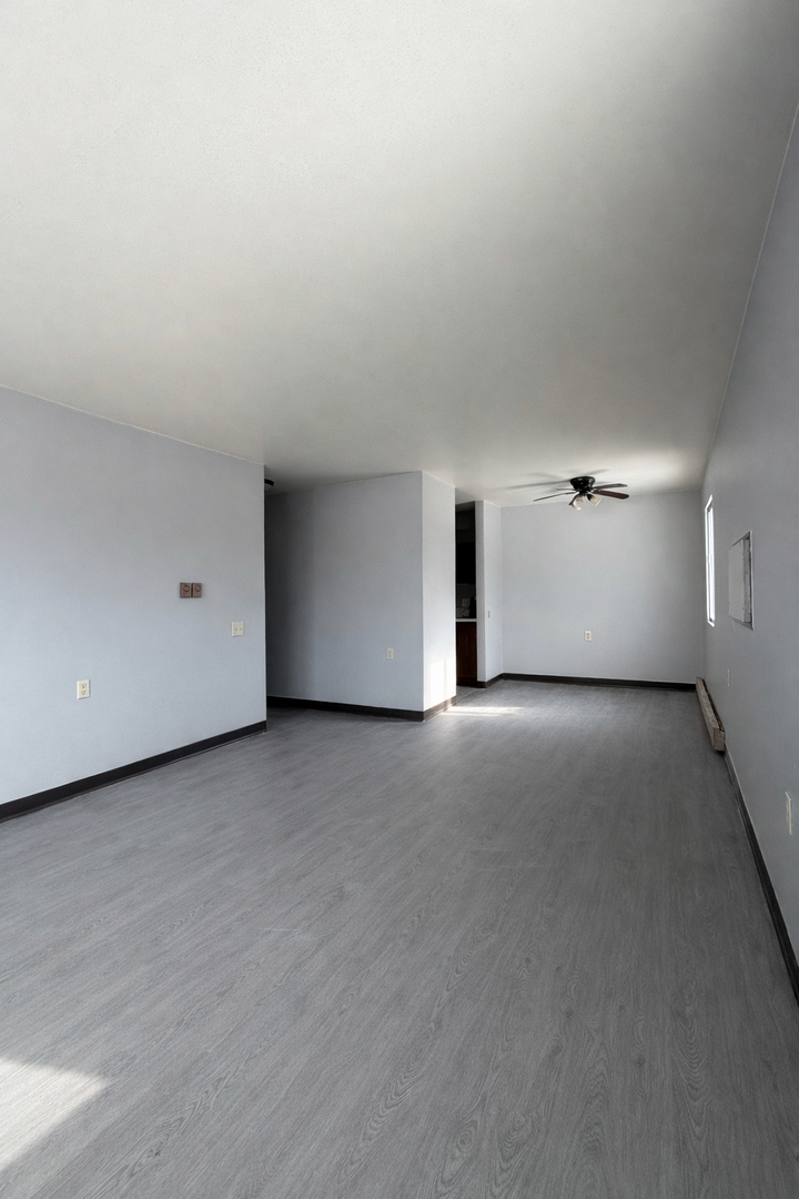 Colby Apartment: 405 W Wausau St