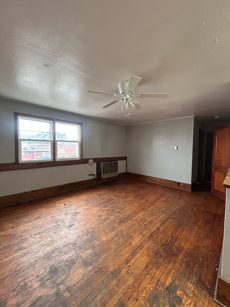 Independence Apartment: 35571 2nd Street