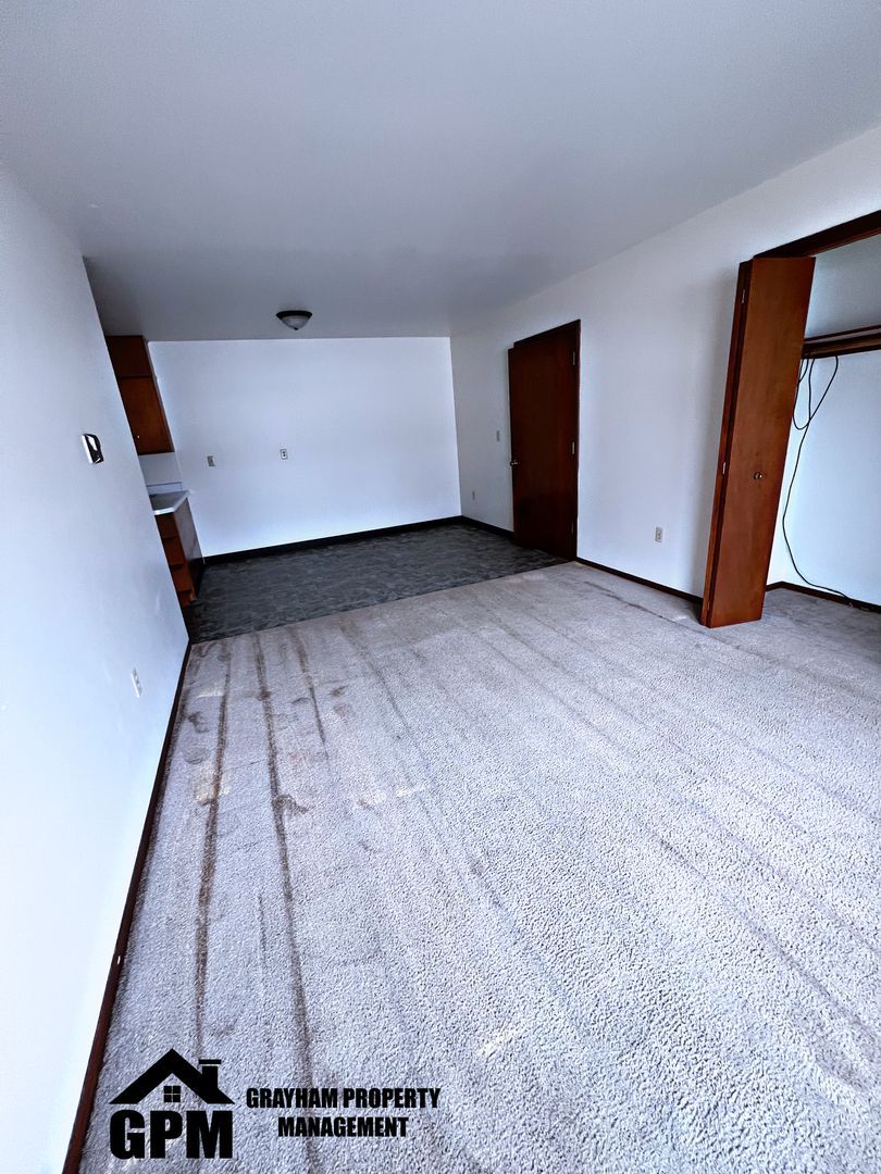 Augusta Apartment: 421 Colfax Street