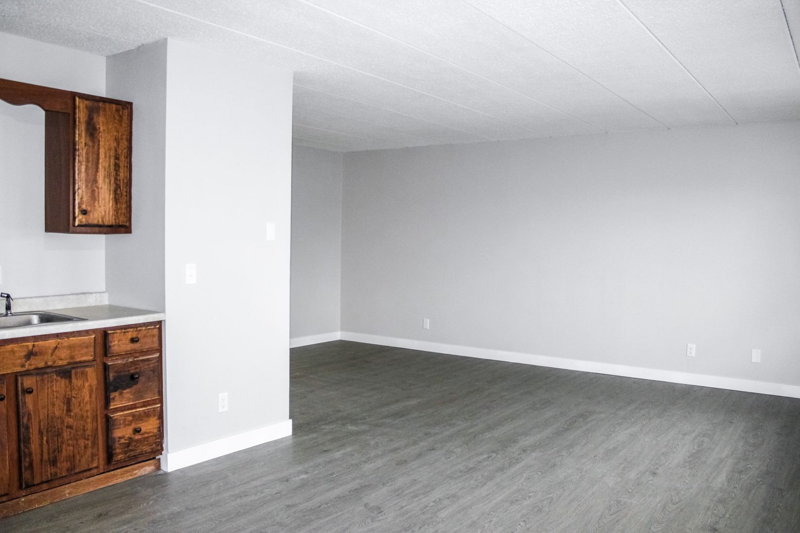 Rice Lake Apartment: 1735 Macauley Avenue