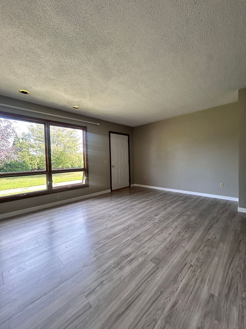 Chippewa Falls Apartment: 17253 County Highway J