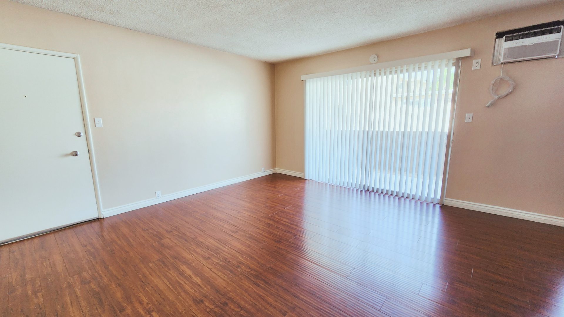 Pasadena Apartment: 1815 Fremont Ave. S. Pasadena 91030