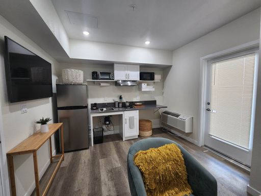 Modern 1-Bedroom Units | Now Leasing – Section 8 & Brilliant Corners Welcome – photo 1