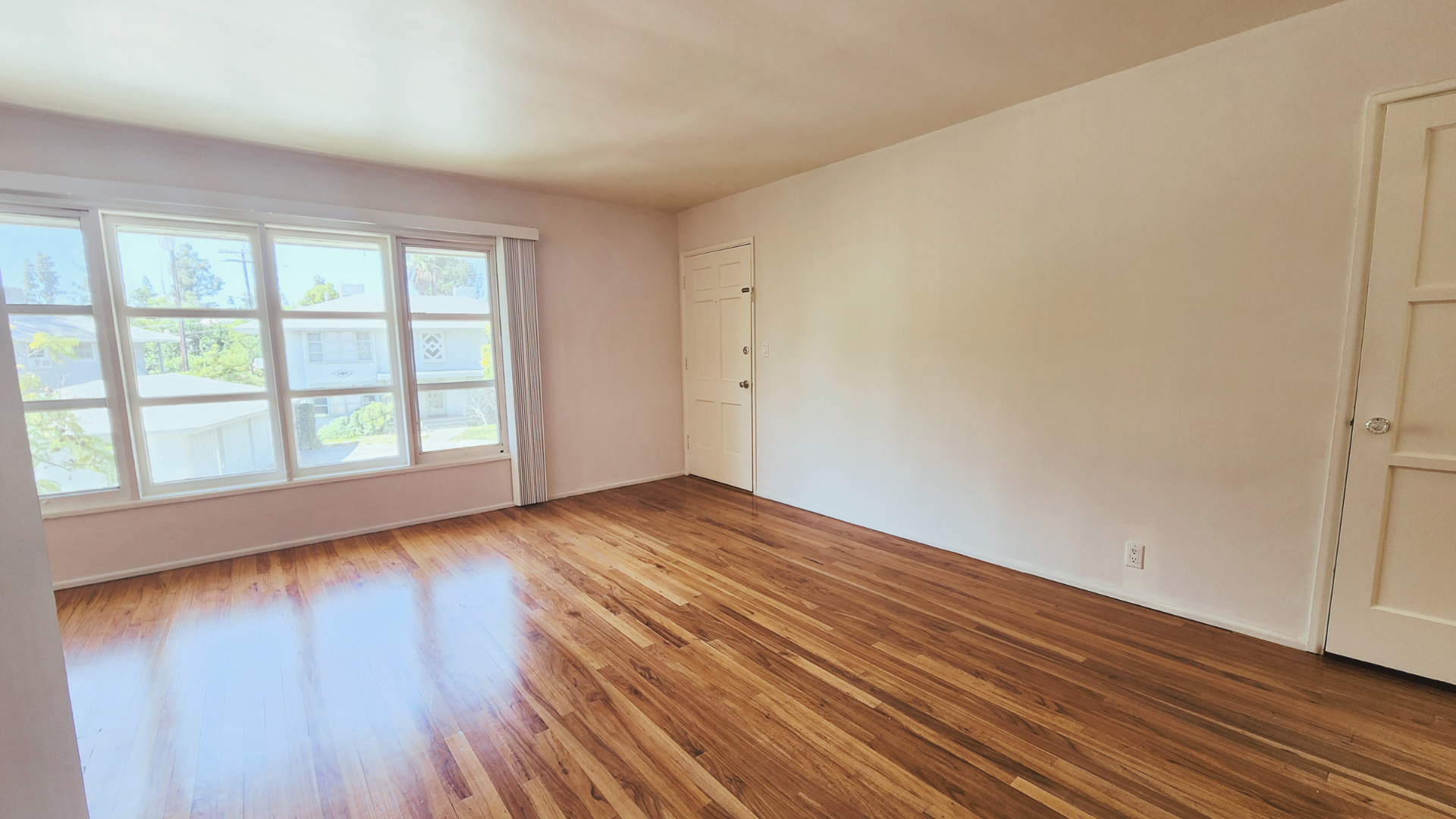 South Pasadena Apartment: 1722 Raymond Hill Rd