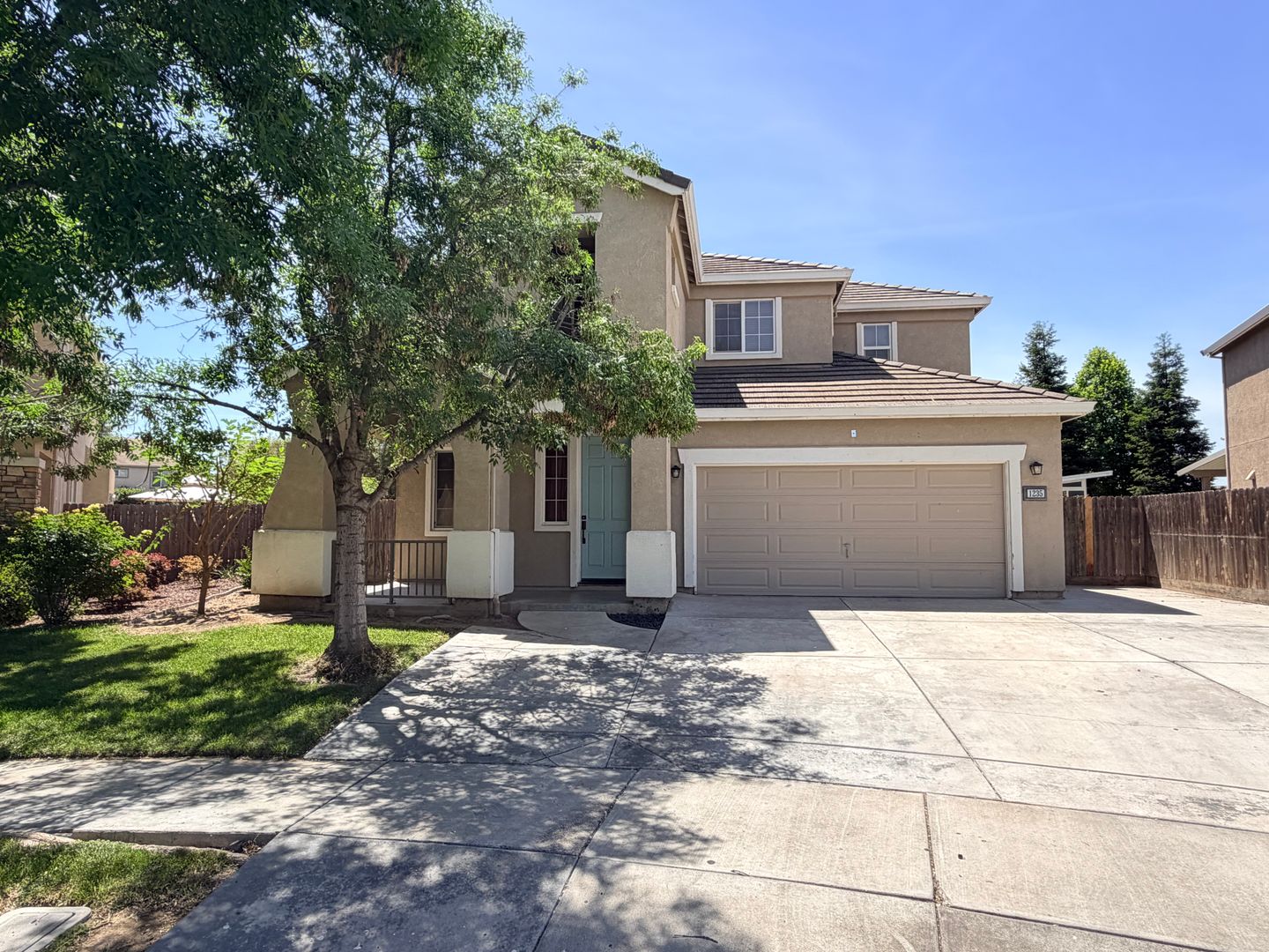 Los Banos House: 1235 Bluegrass Ct.