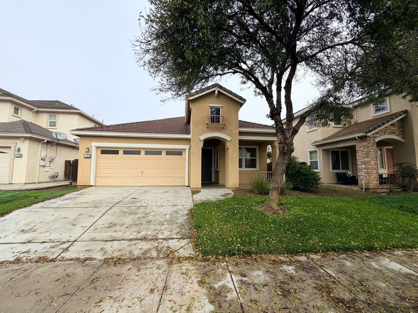 Los Banos House: 1146 Oatgrass Way