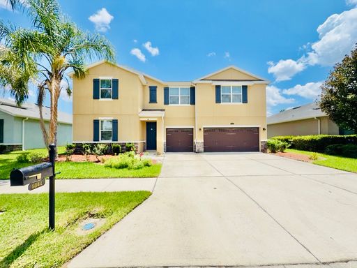 Move in and save big with 30% OFF your first month’s rent! Desirable HOA community in Wesley Chapel. – photo 1