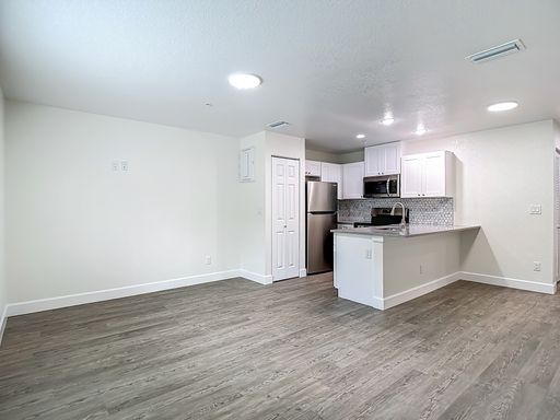 Hot Deal – $0 Move-In + The Perfect Home for Remote Work! – photo 1
