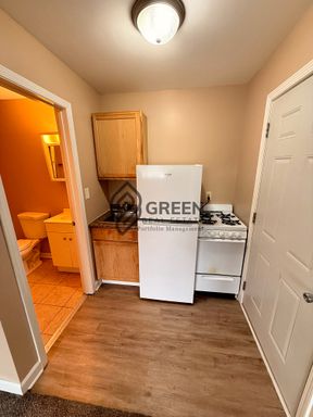 Studio unit for rent in Kankakee IL!