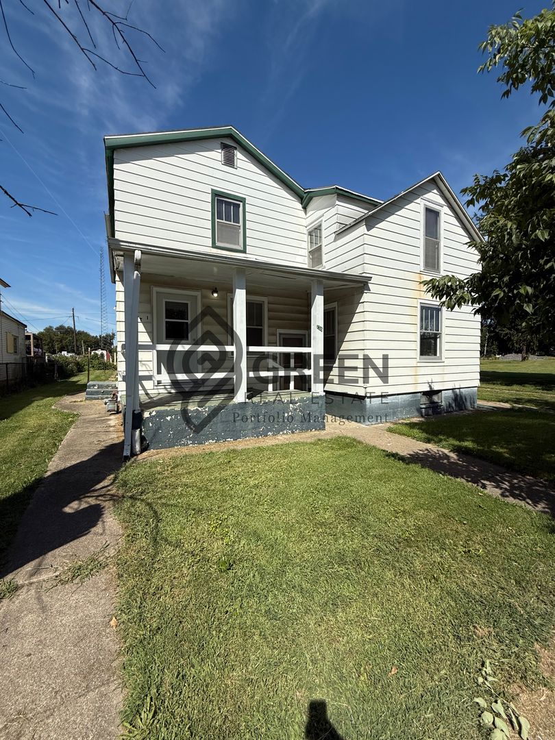 Kankakee Apartment: 735 N Schuyler Ave