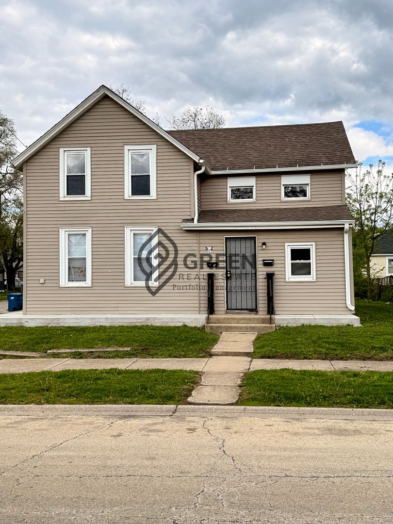 Kankakee Apartment: 592 N Dearborn Ave