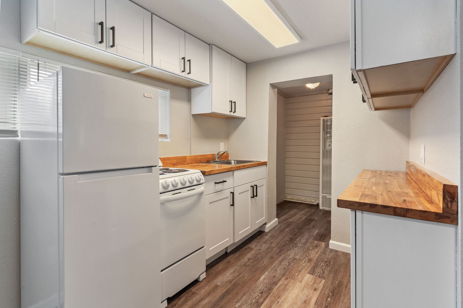 Reno Apartment: 422 Claremont Street