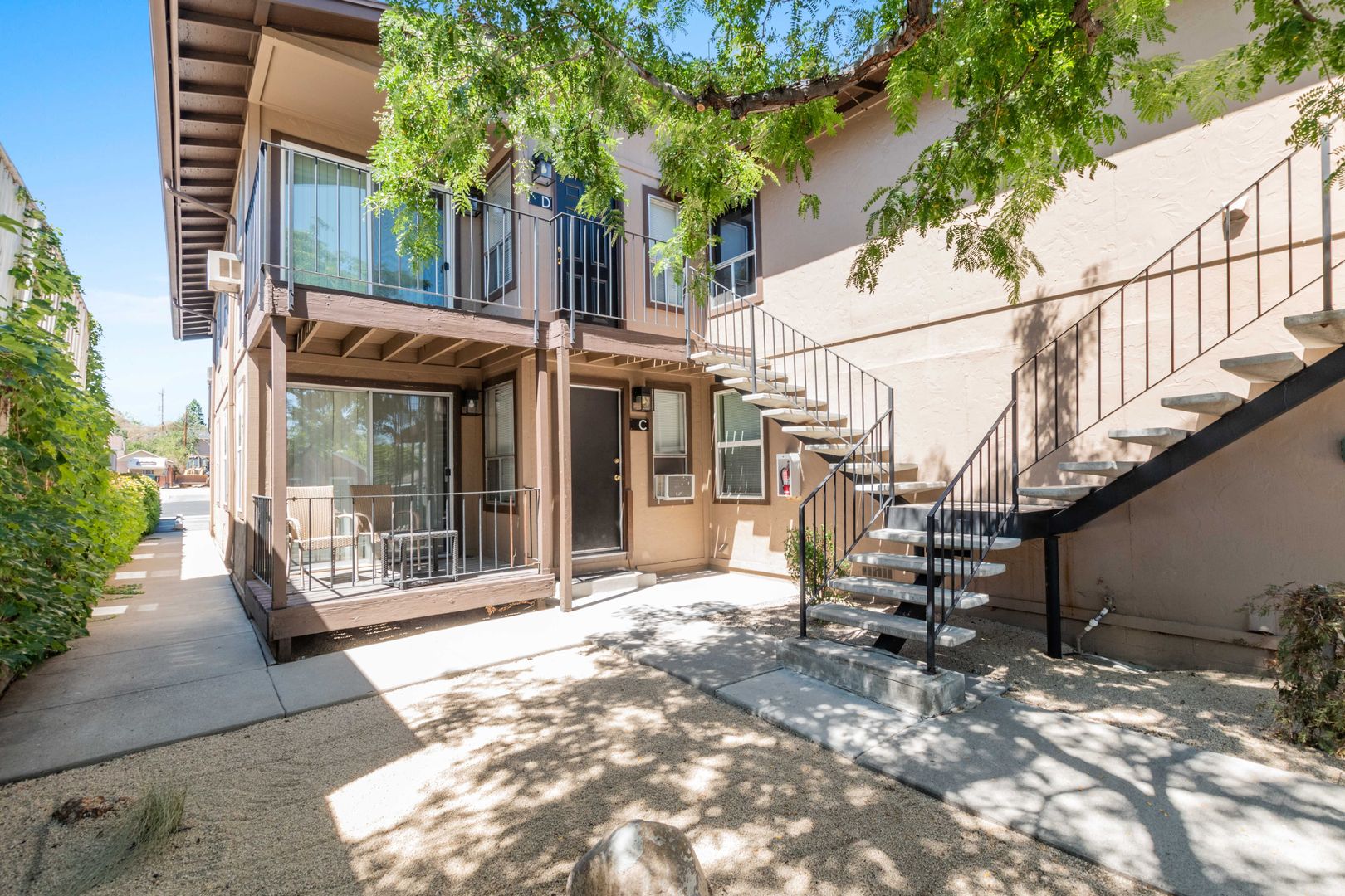 Reno Apartment: 720 Lander Street