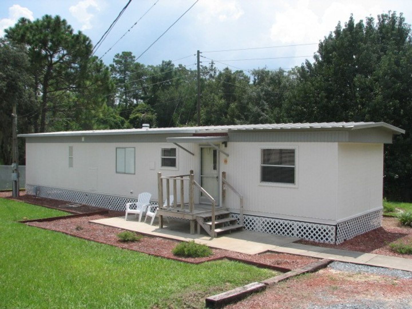 Inverness House: 1295 S Larkspur Ter