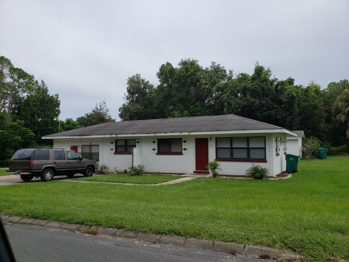 Inverness Apartment: Emery St