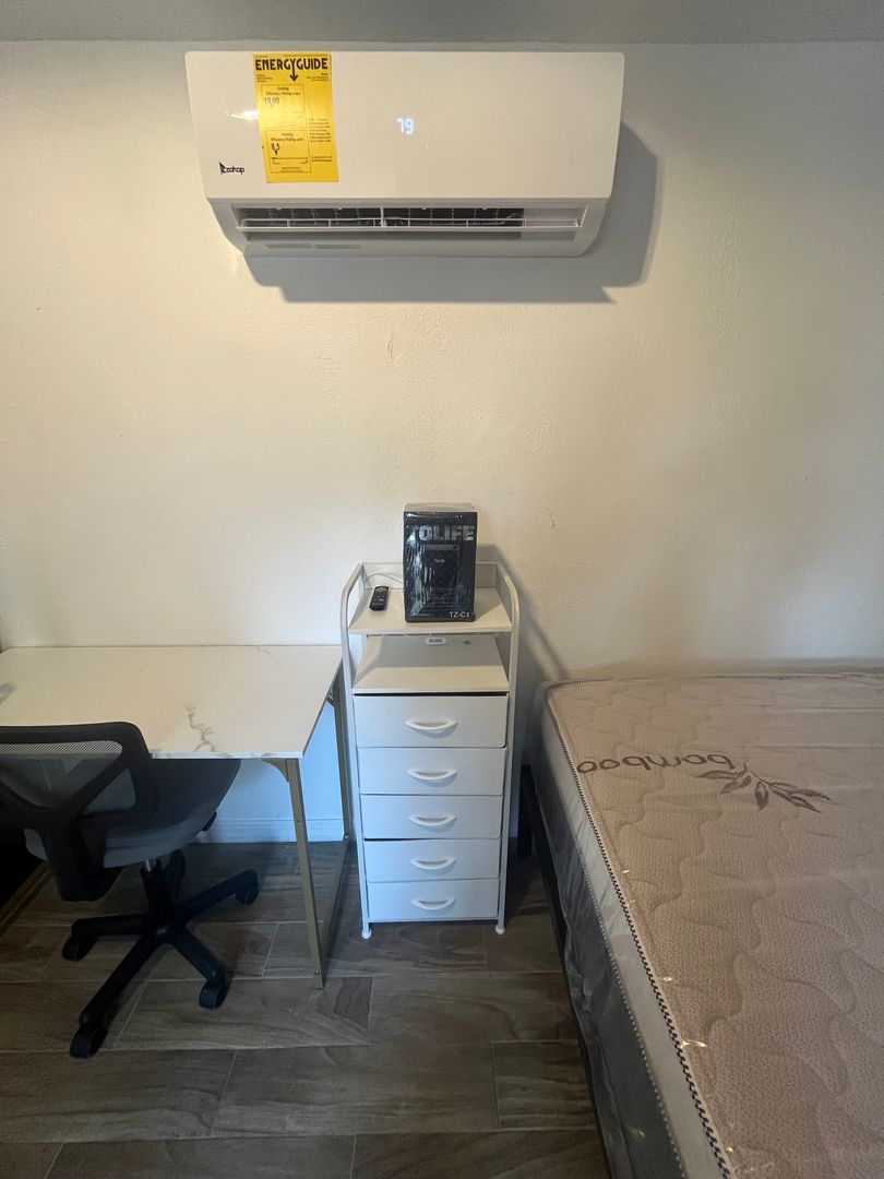 Orange City Apartment: 234 S. Volusia Ave