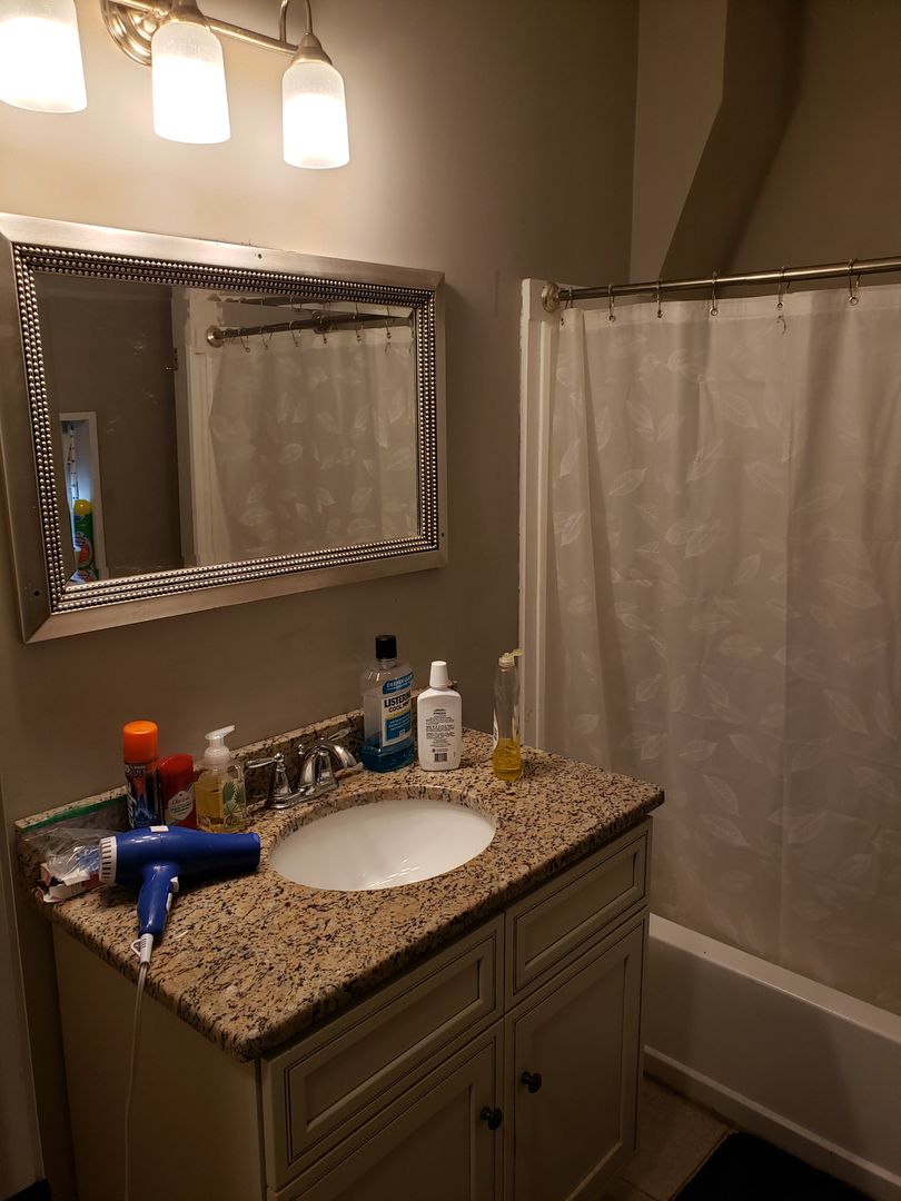 Philadelphia House: 1705 W Montgomery Ave