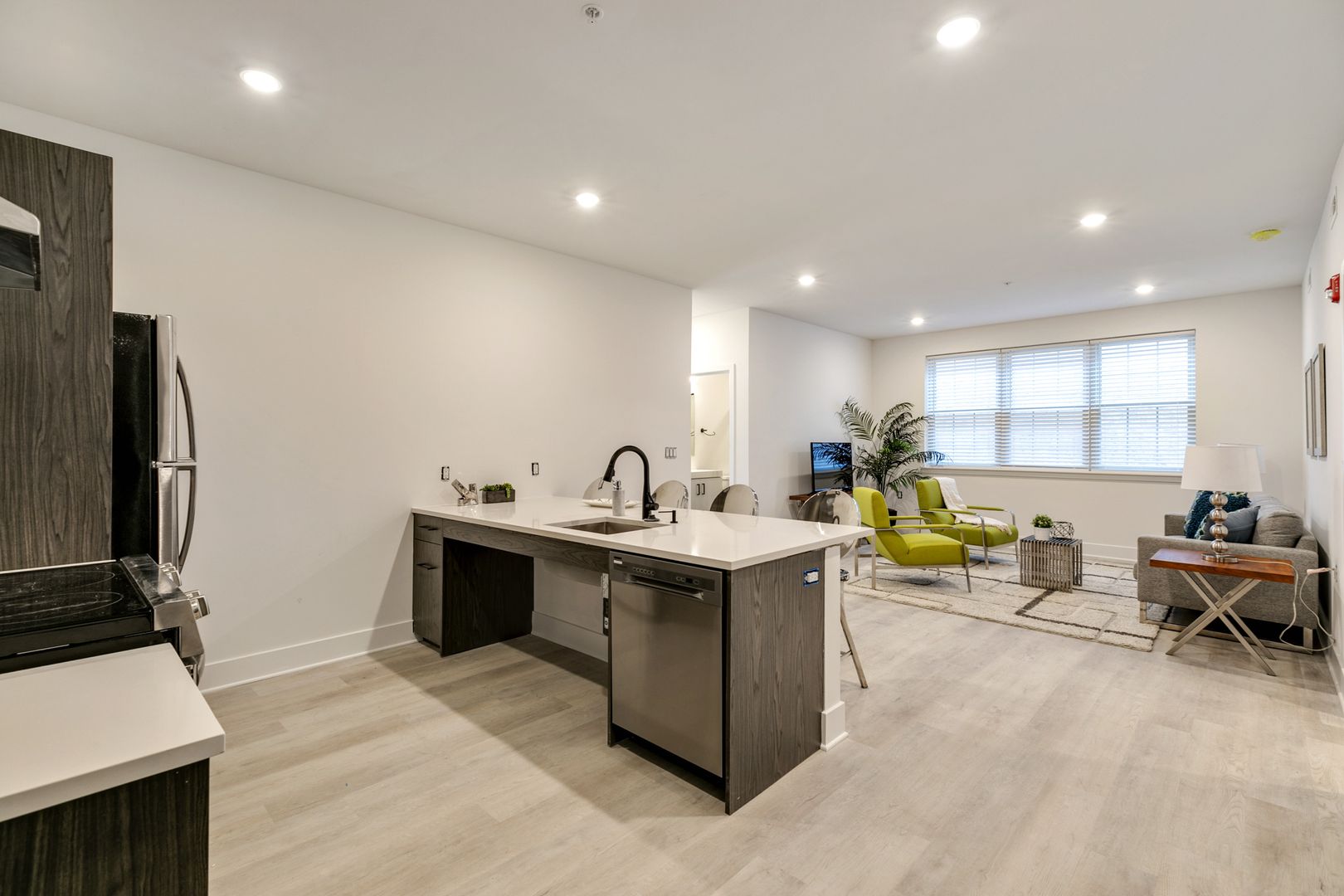 Philadelphia Apartment: 3051 Richmond St