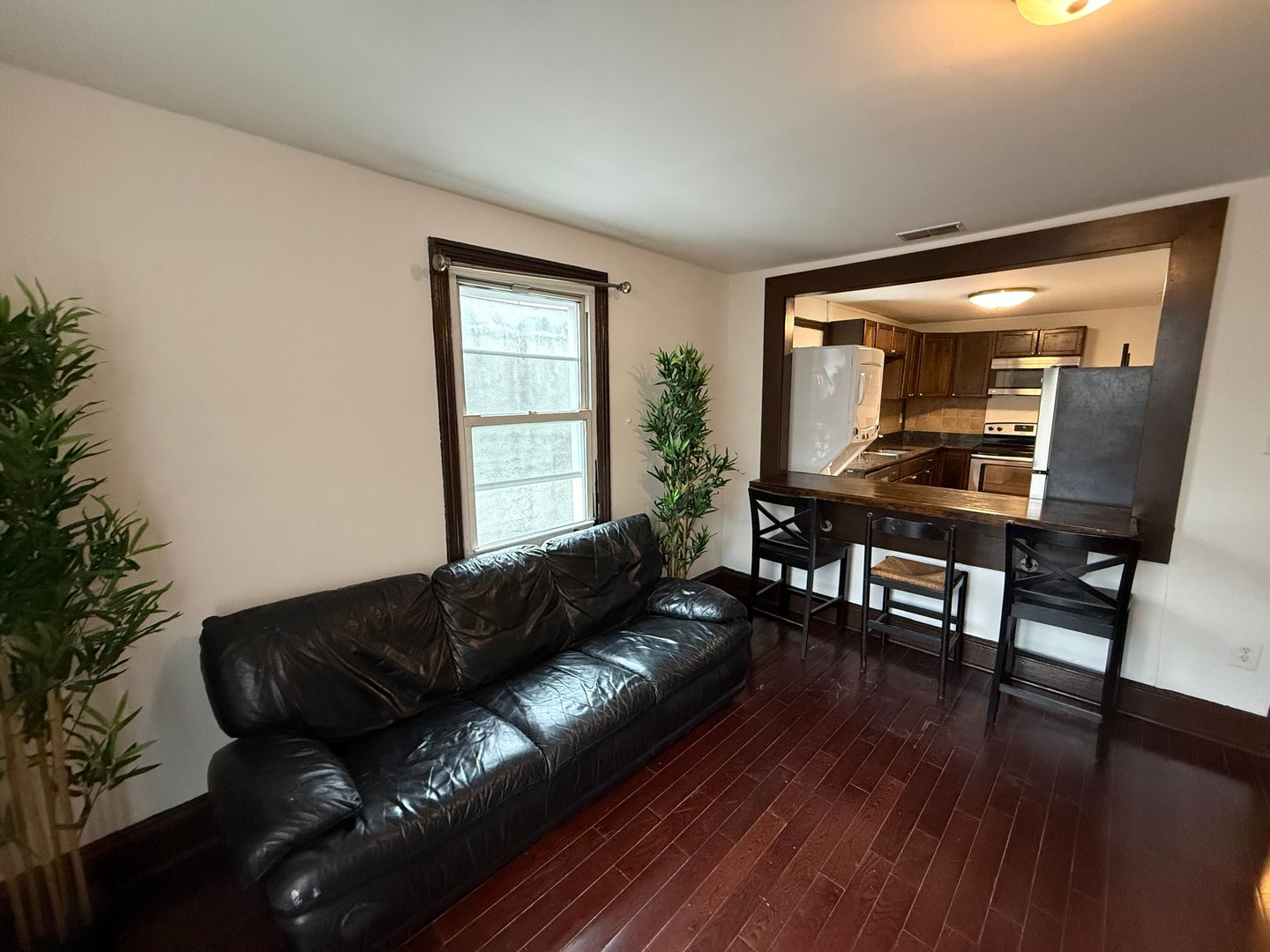Philadelphia Apartment: 1533 Cecil B Moore Ave