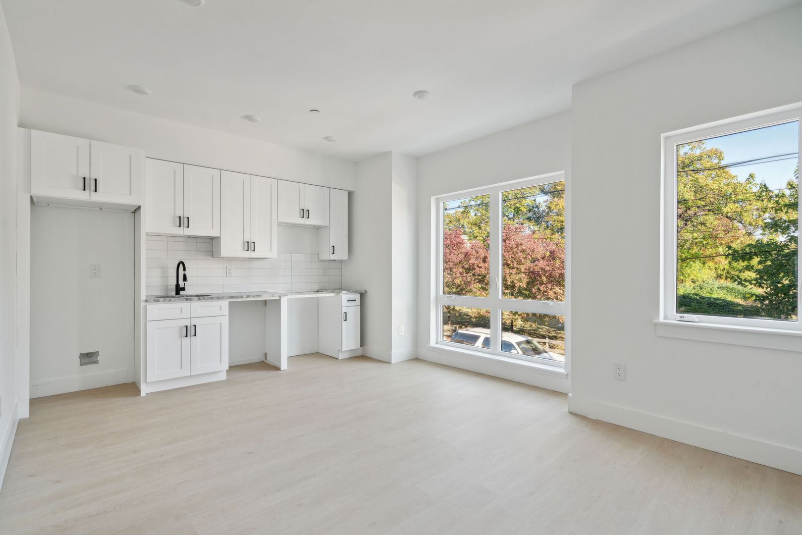 Philadelphia Apartment: 2400 W Montgomery Ave