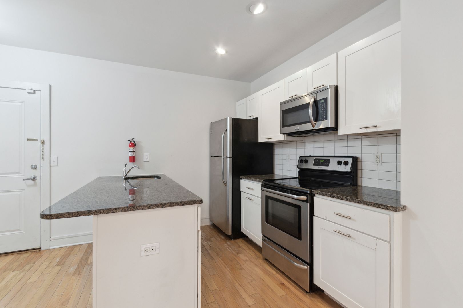 Philadelphia Apartment: 1516 N 15th St