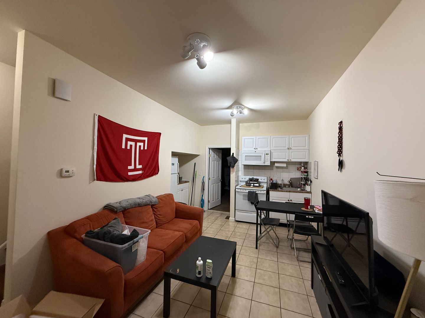 Philadelphia Apartment: 1713 W Berks St