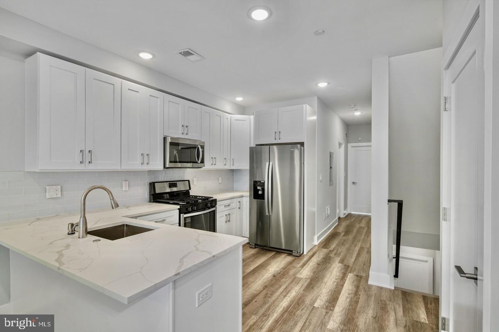 Philadelphia Apartment: 2537 Cecil B Moore Ave