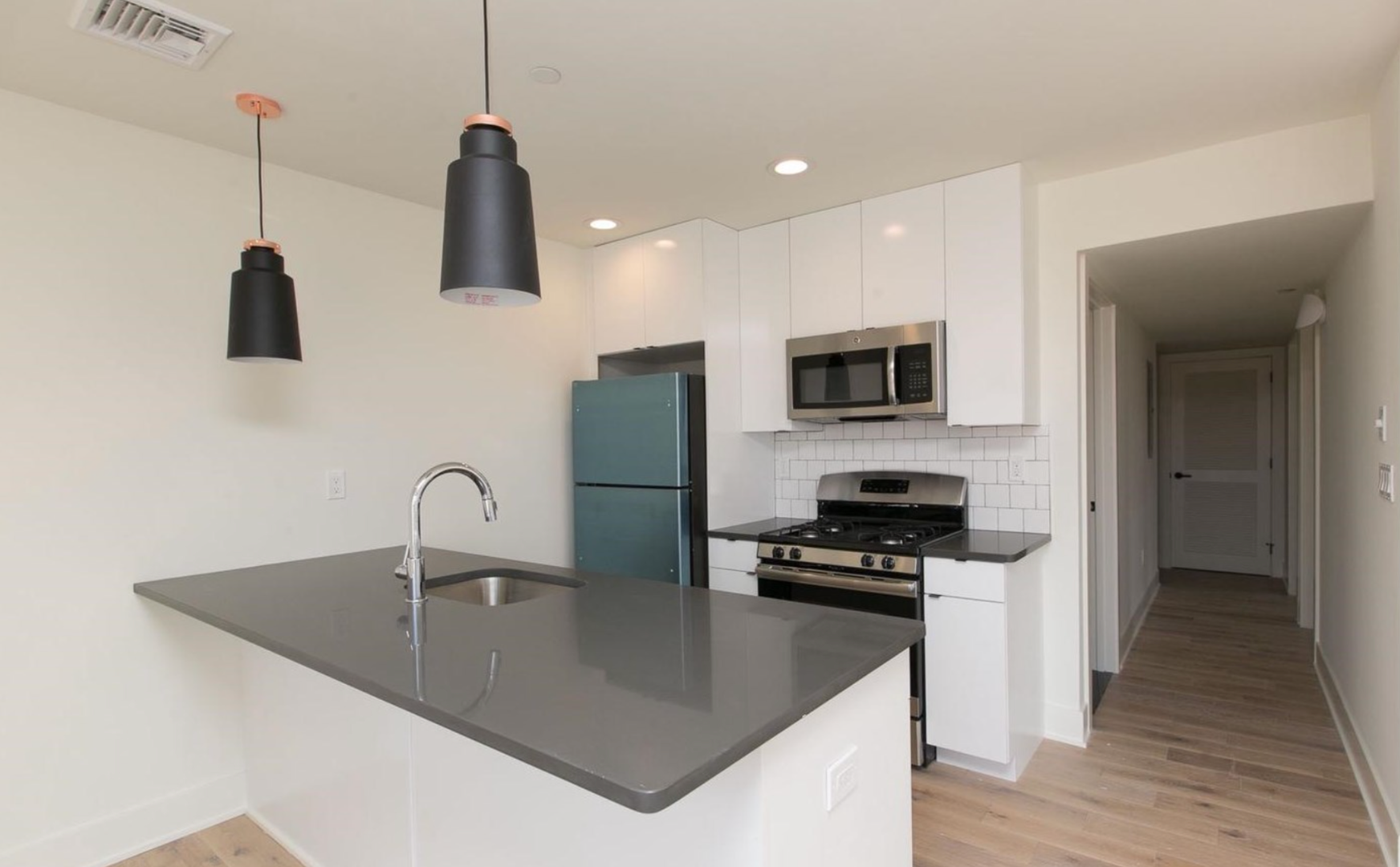 Philadelphia Apartment: 2433 Frankford Ave