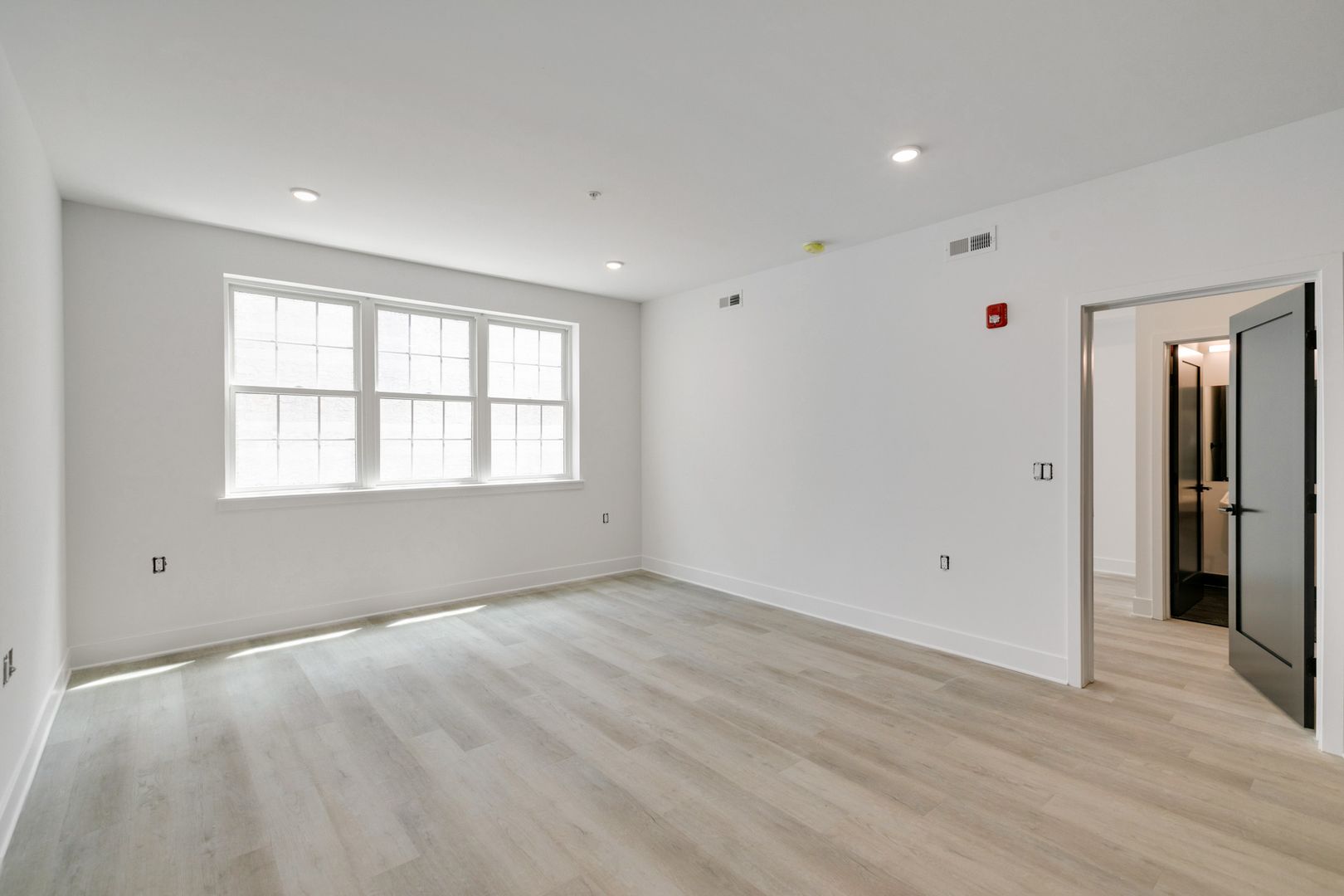 Philadelphia Apartment: 3051 Richmond St