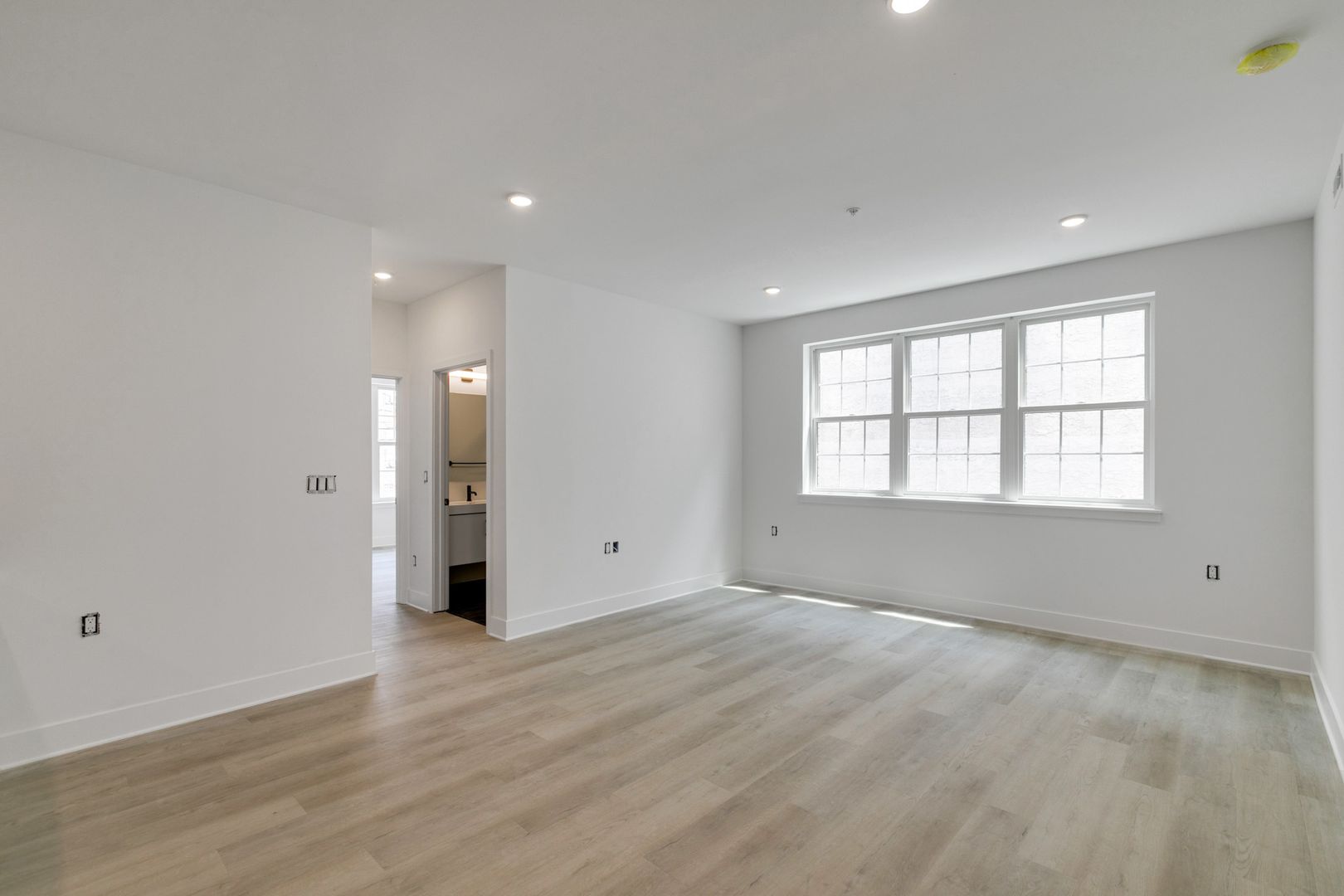 Philadelphia Apartment: 3051 Richmond St