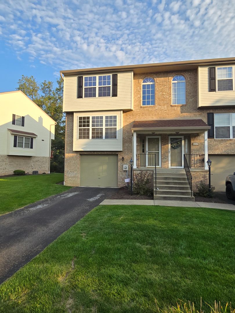 Gibsonia House: 3084 Meadow Brook Ct.