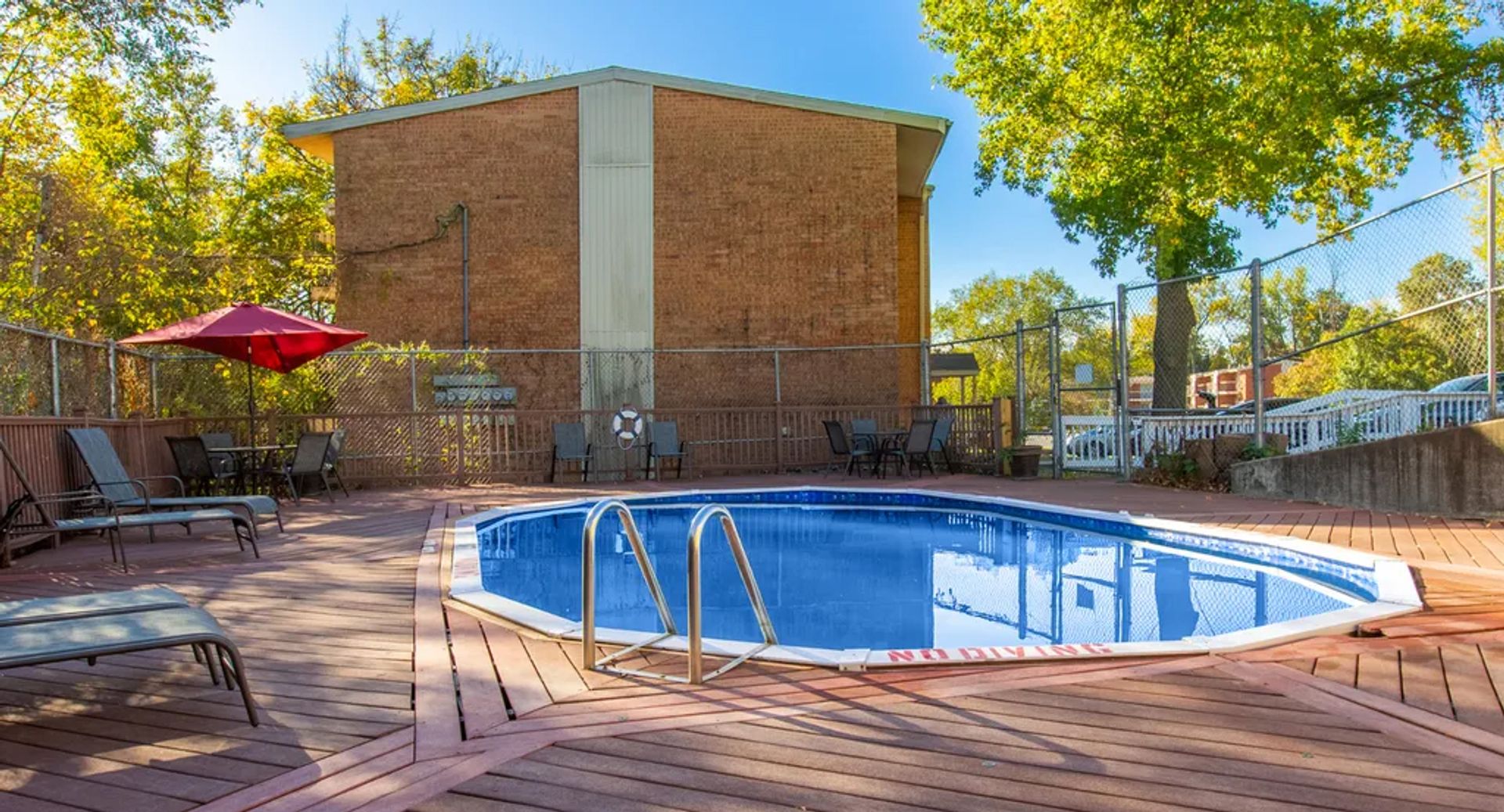 Riverside Apartment: 5133 NW Kalivas Circle