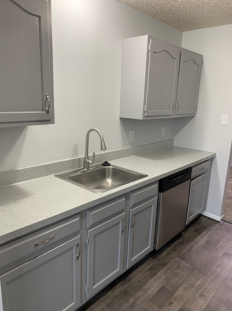 Topeka Apartment: 3930 SW Twlight Dr