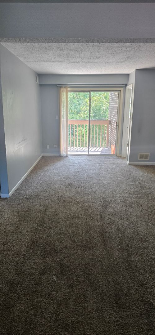 Riverside Apartment: 5133 NW Kalivas Circle