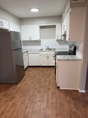 9805-103 | Newly Renovated 2 Bedroom at Riviera Apartments – photo 1