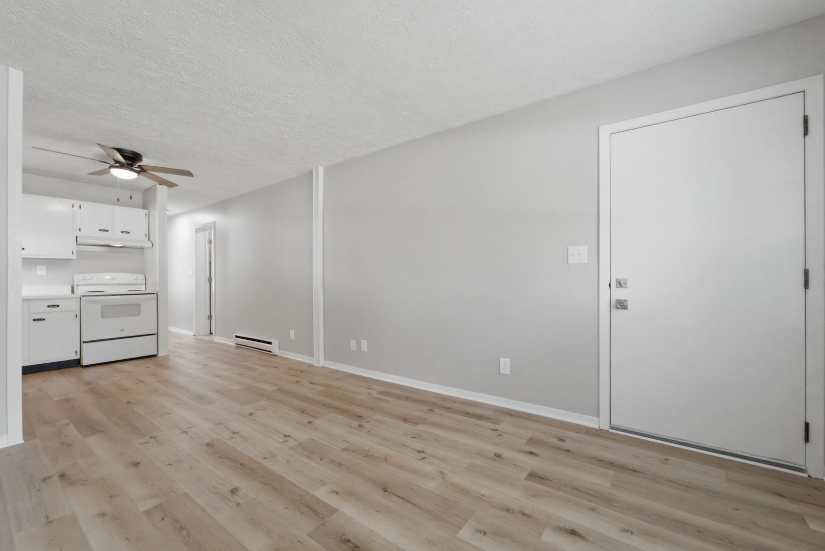 Hebron Apartment: 131-194 Sycamore Court