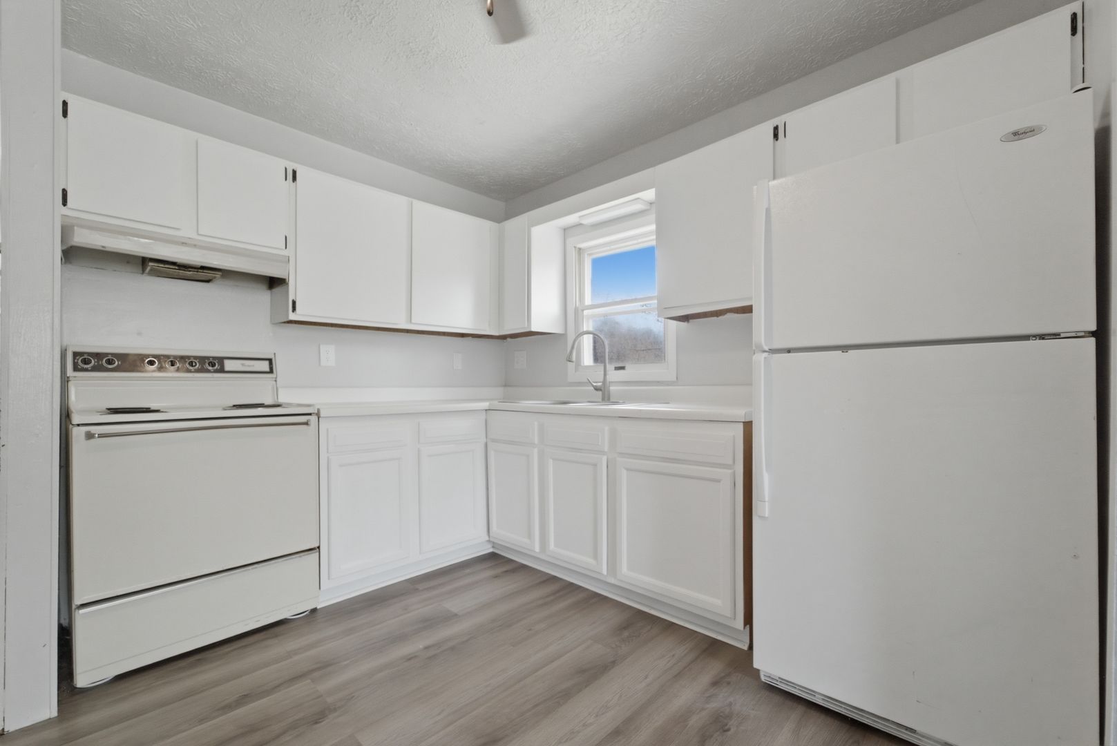 Hebron Apartment: 131-194 Sycamore Court