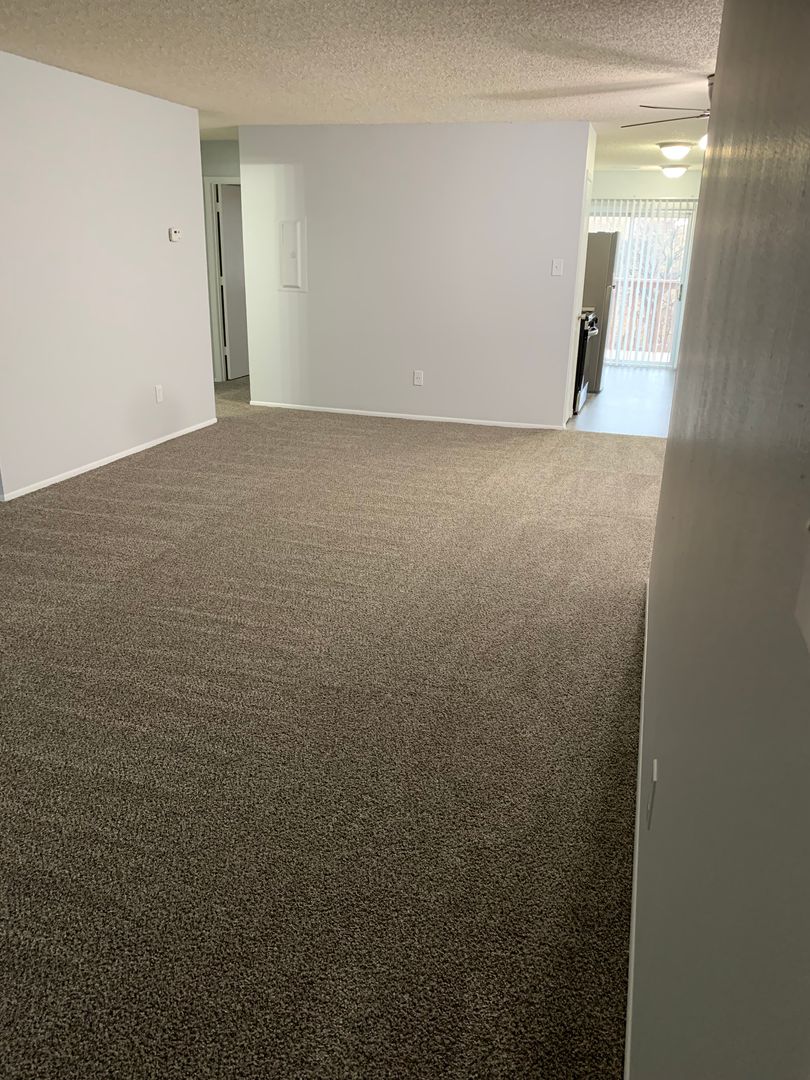 Topeka Apartment: 3930 SW Twlight Dr