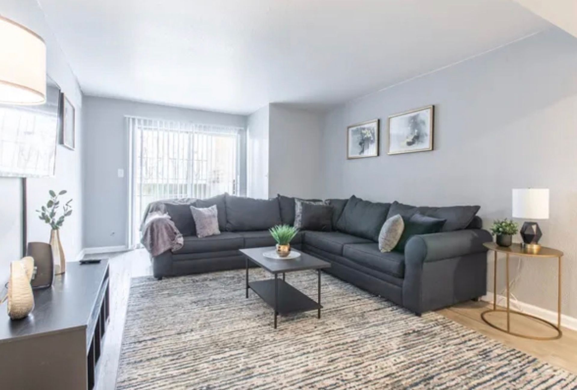 Riverside Apartment: 5133 NW Kalivas Circle
