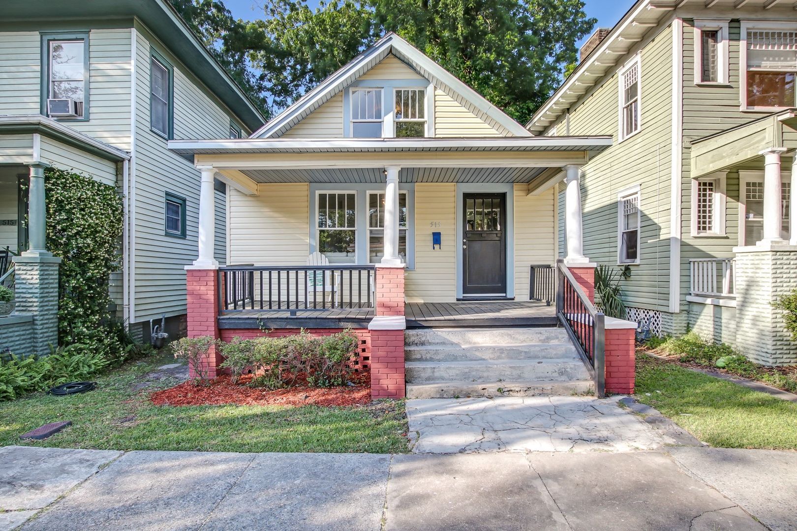Savannah House: 513 E 36th St