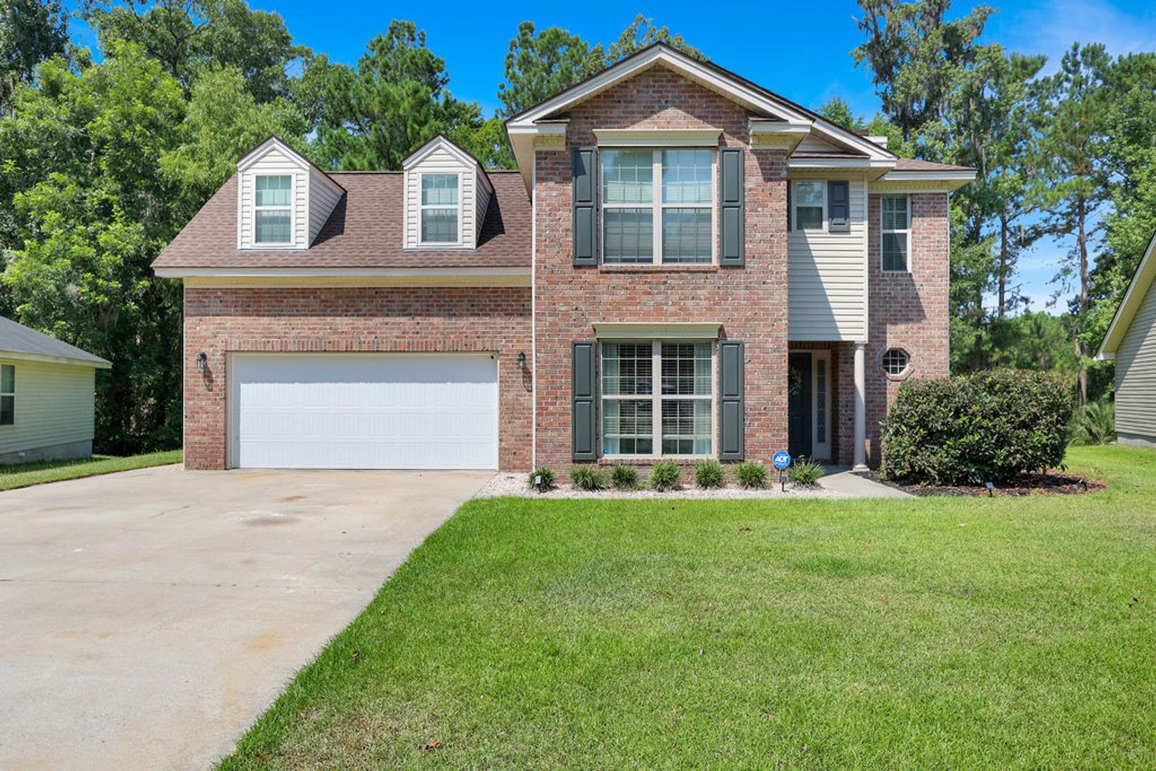 Savannah House: 144 Parkview Road