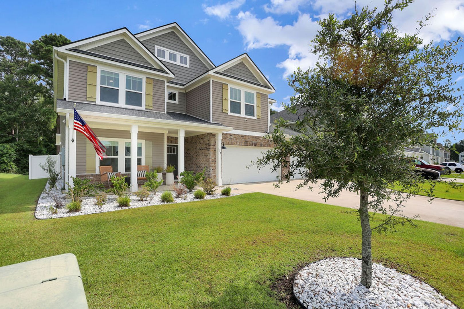 Pooler House: 118 Picket Fence Lane